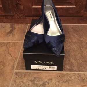 Nina kitten heel Navy with crystals